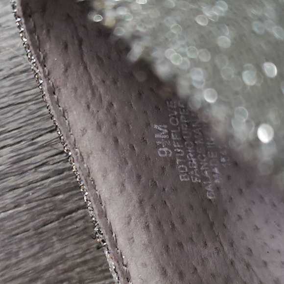 Bandolino Silver Metallic Tufflove Sz 9.5 - Picture 7 of 14